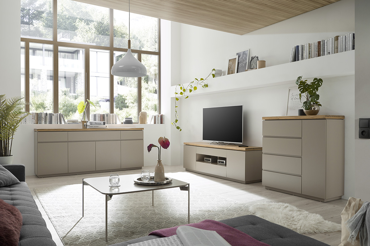 Meble w kolorze Mocha Mousse – jak wykorzystać modny brąz w aranżacji domu?