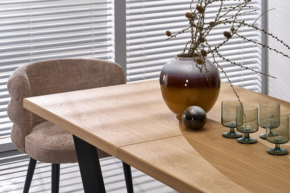 Krzesło do jadalni tapicerowane beżowe / czarne K575