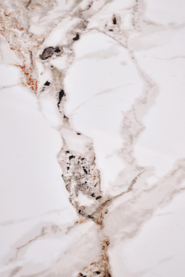 Stolik kawowy okrągły beżowy / orzech mat 50 cm Carina