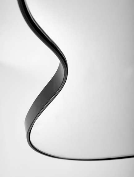 Lustro w ramie czarnej 56 x 90 cm Essent